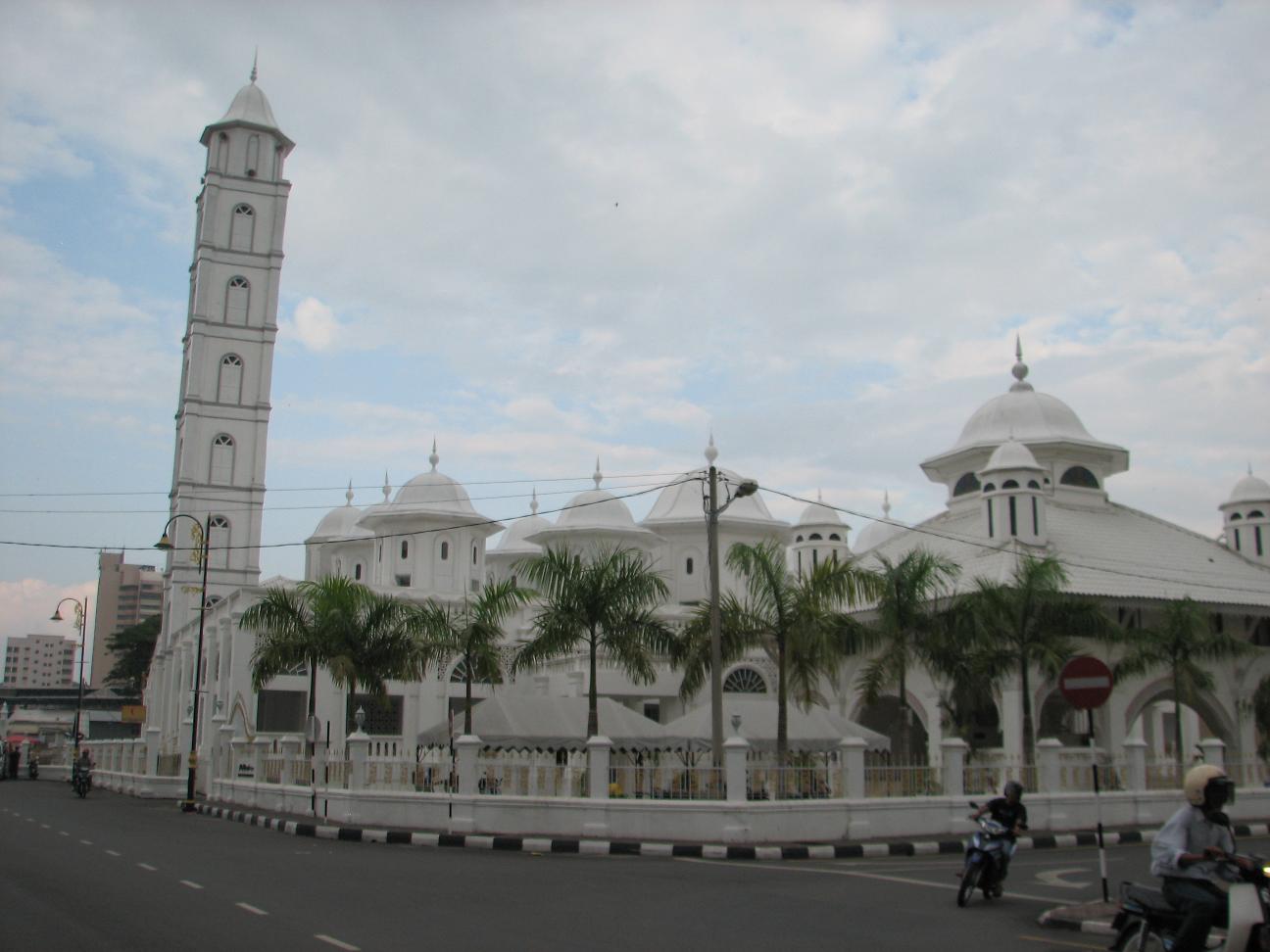 [white+mosque.JPG]