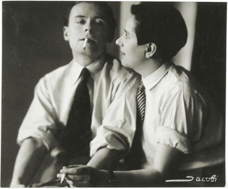 [Klaus+and+Erika+Mann,+c.+1928â  1932.jpg]