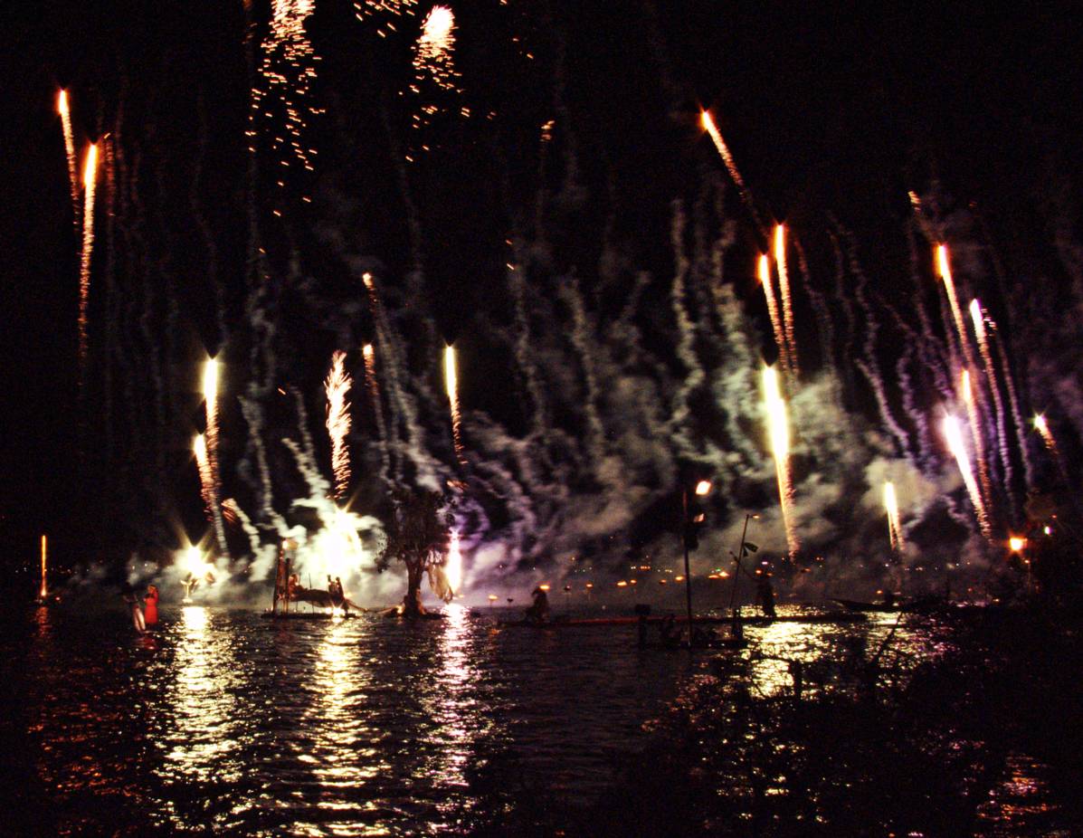 [Festival+Fireworks.jpg]
