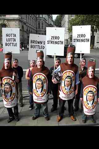 [Gordon+Brown+Bottles+EU+Referendum+2.jpg]