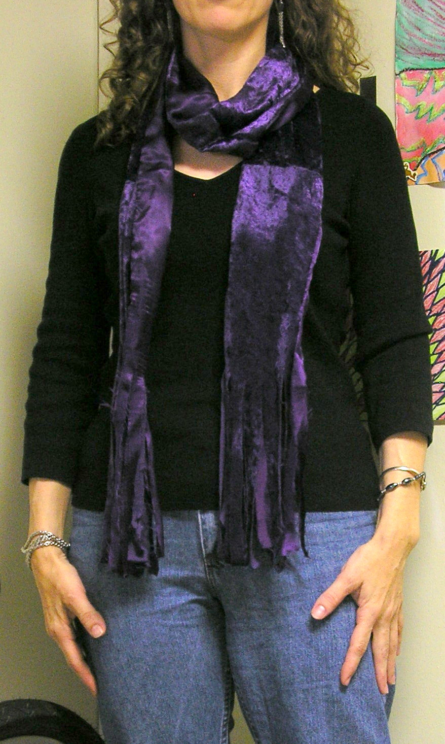 [Purple+scarf+-+wrapped+around+neck.JPG]