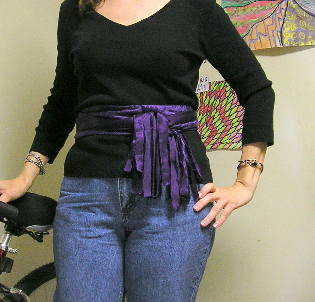 [Purple+scarf+-+belted+twice.JPG]