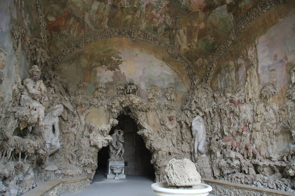 Boboli Gardens - Grotto Grande Room 1