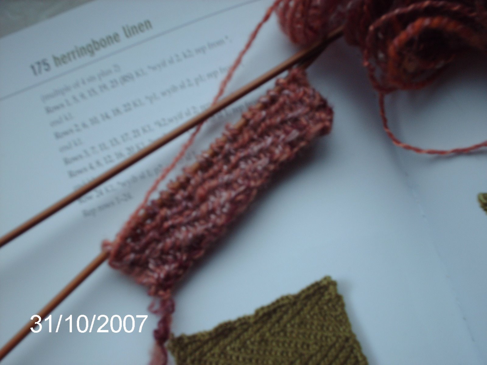 [knitting07+121.jpg]