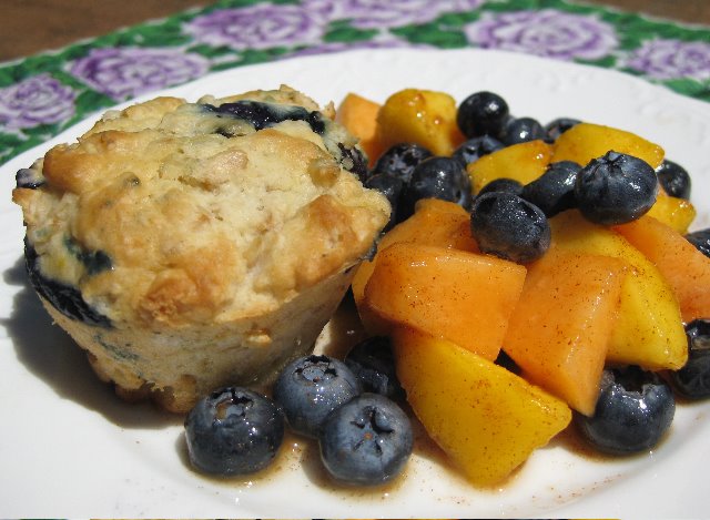 [Muffin+with+Fruit+Salad.jpg]