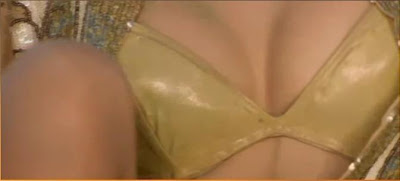 sexy mahima chaudhary cleavage