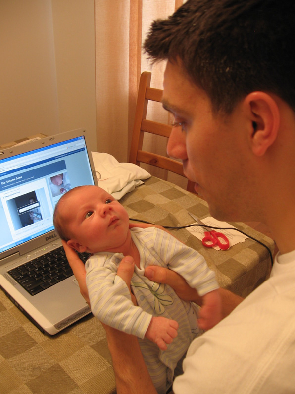 [Father+and+Son+Blogging.jpg]