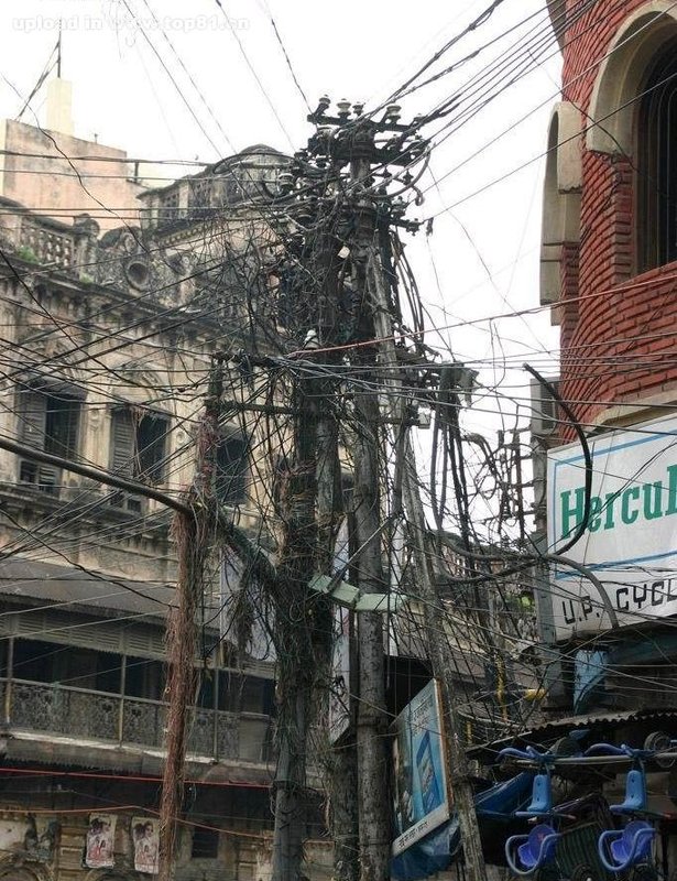 [high_voltage_lines_India.jpg]