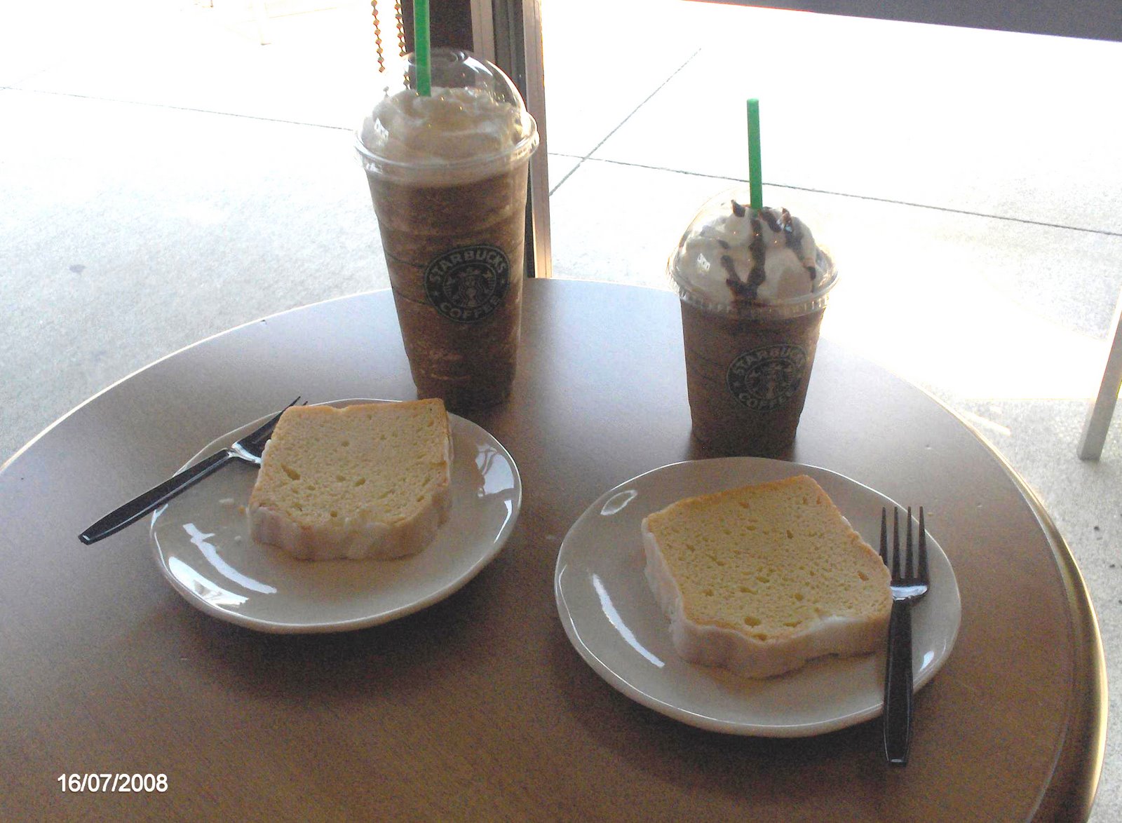 [Starbucks+001.jpg]