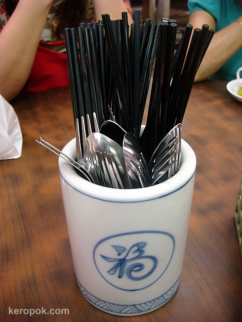 [chopsticks.jpg]