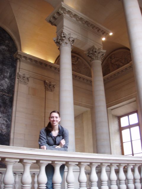 [Roxy+in+The+Louvre.jpg]