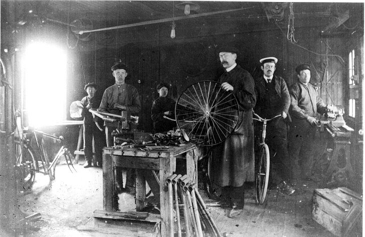 [Record+sykkelfabrikk+1915+Glengsgt.jpg]