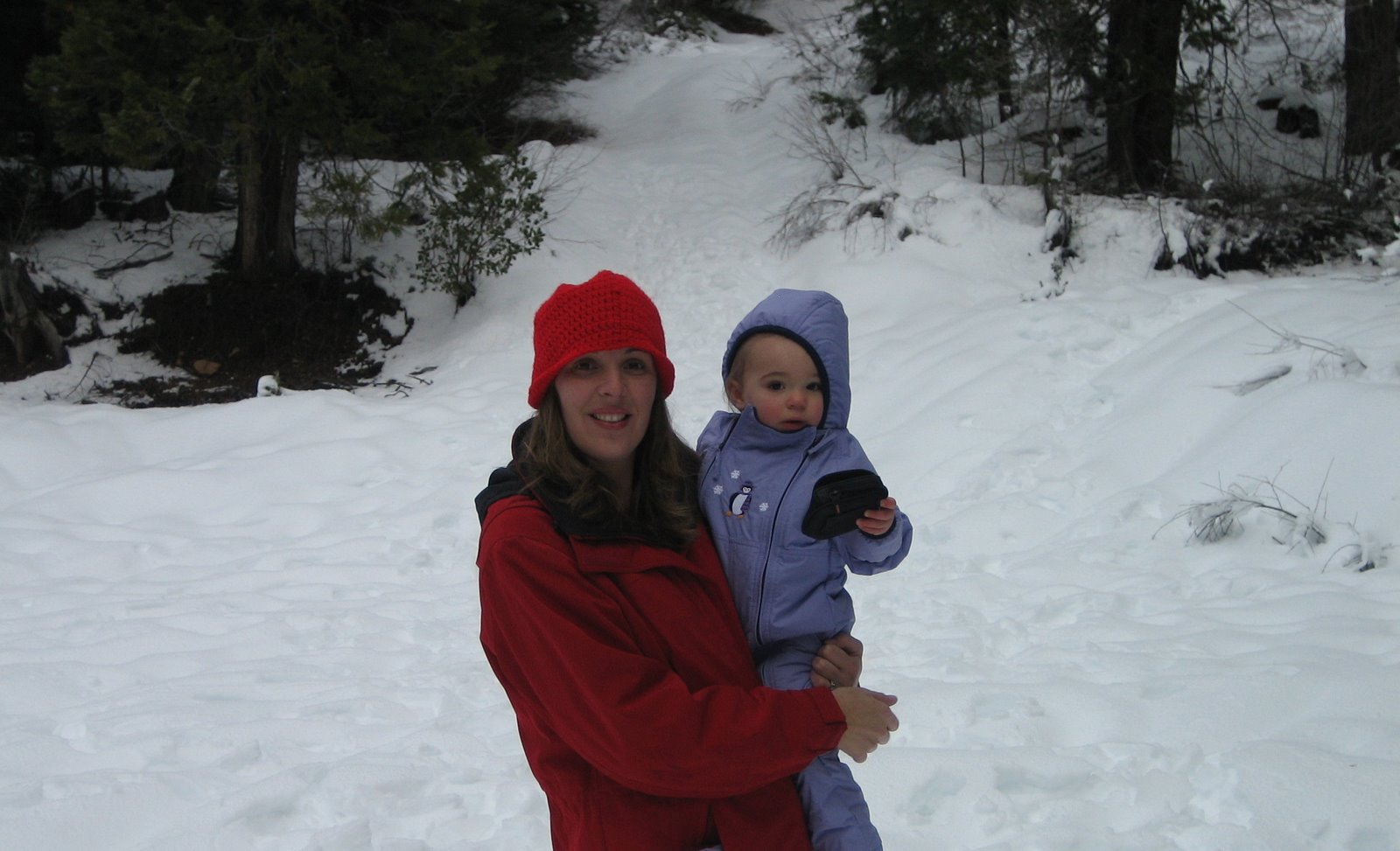 [Josie+Mommy+Snow.jpg]