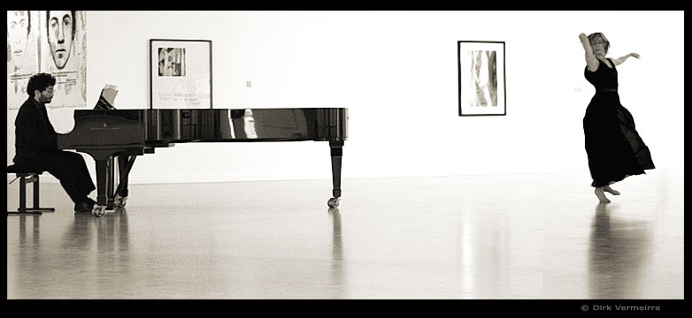 [Vermeirre,+Dirk+-Al+piano+con+danza-.jpg]