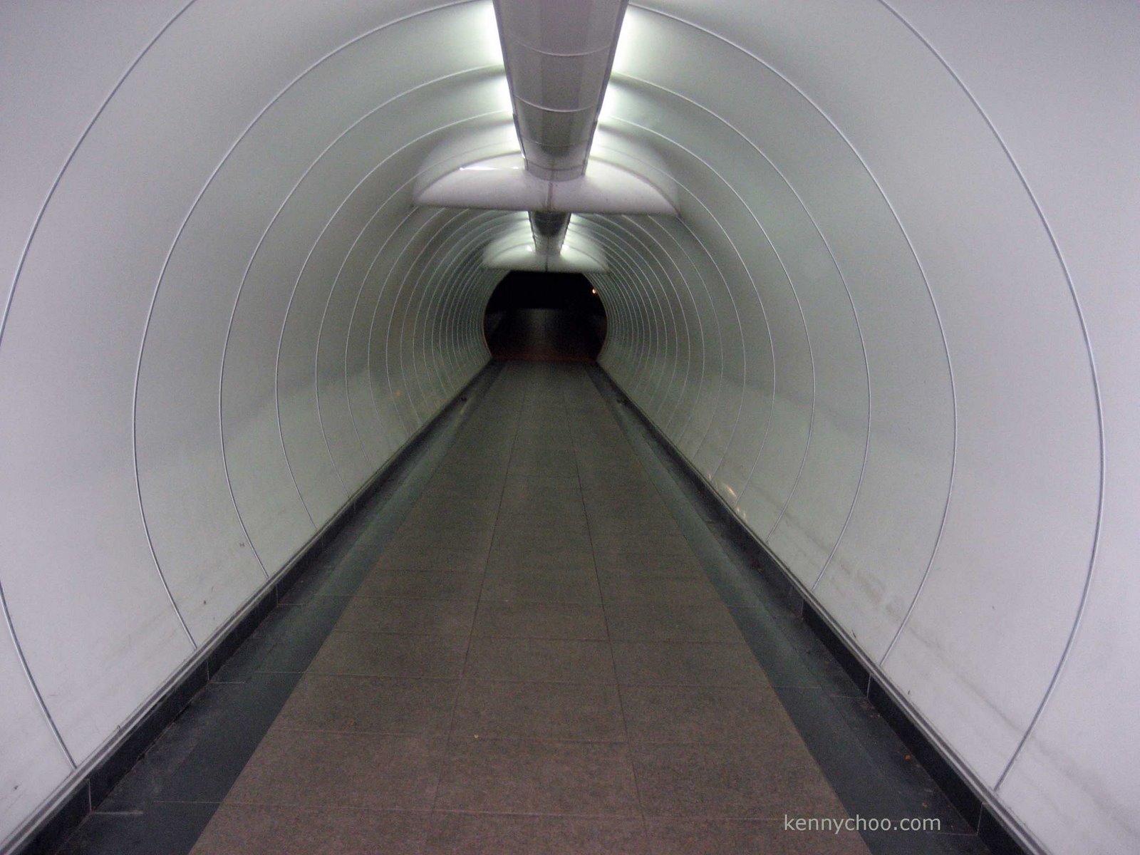 [tunnel.jpg]