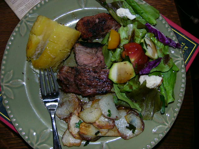 [steak-redpot-salad-sweetpot.7-08.jpg]