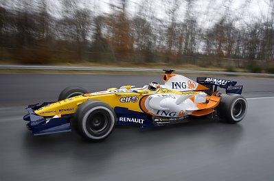 [F-1+Renault+2008.jpg]