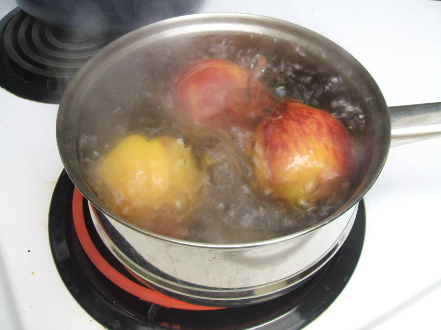 [boil_peaches.jpg]