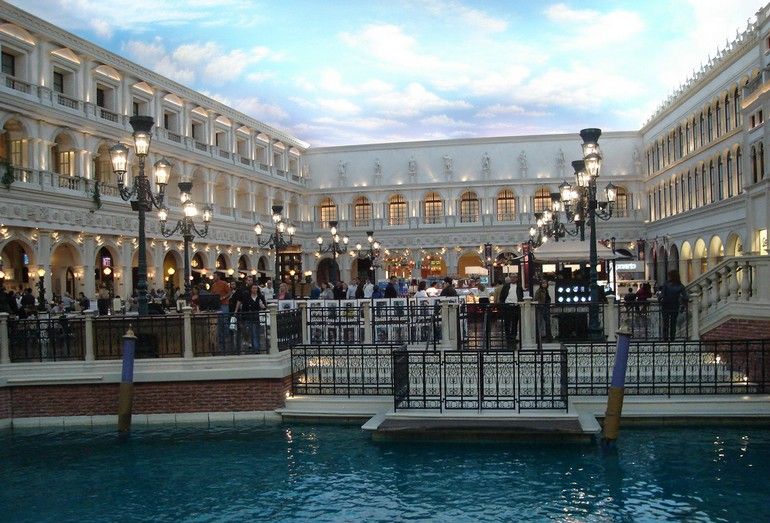 [Venetian-Casino-08.jpg]