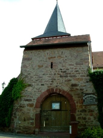 [Dertingen+town+wall+and+church.jpg]