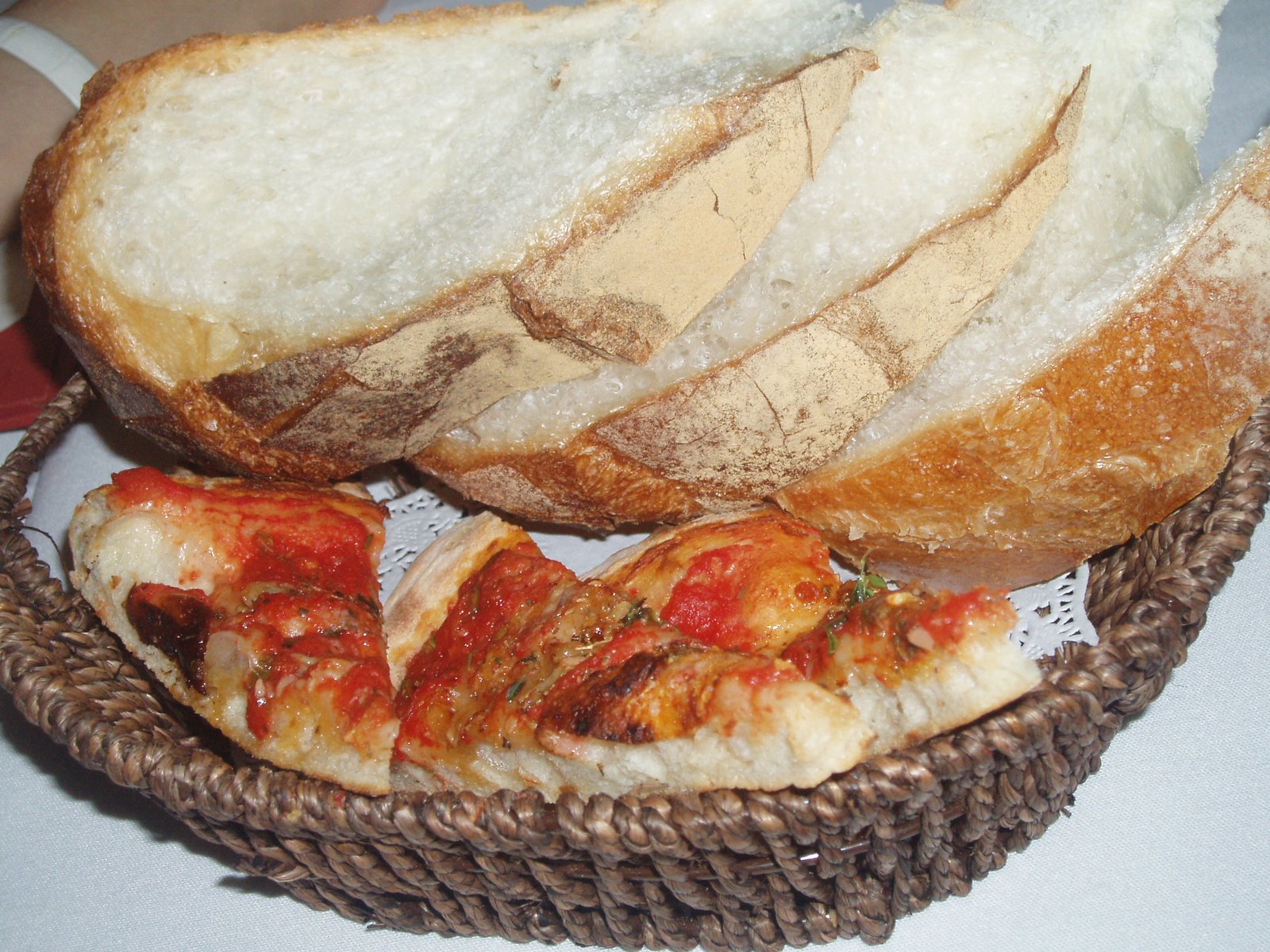 La Strada, bread