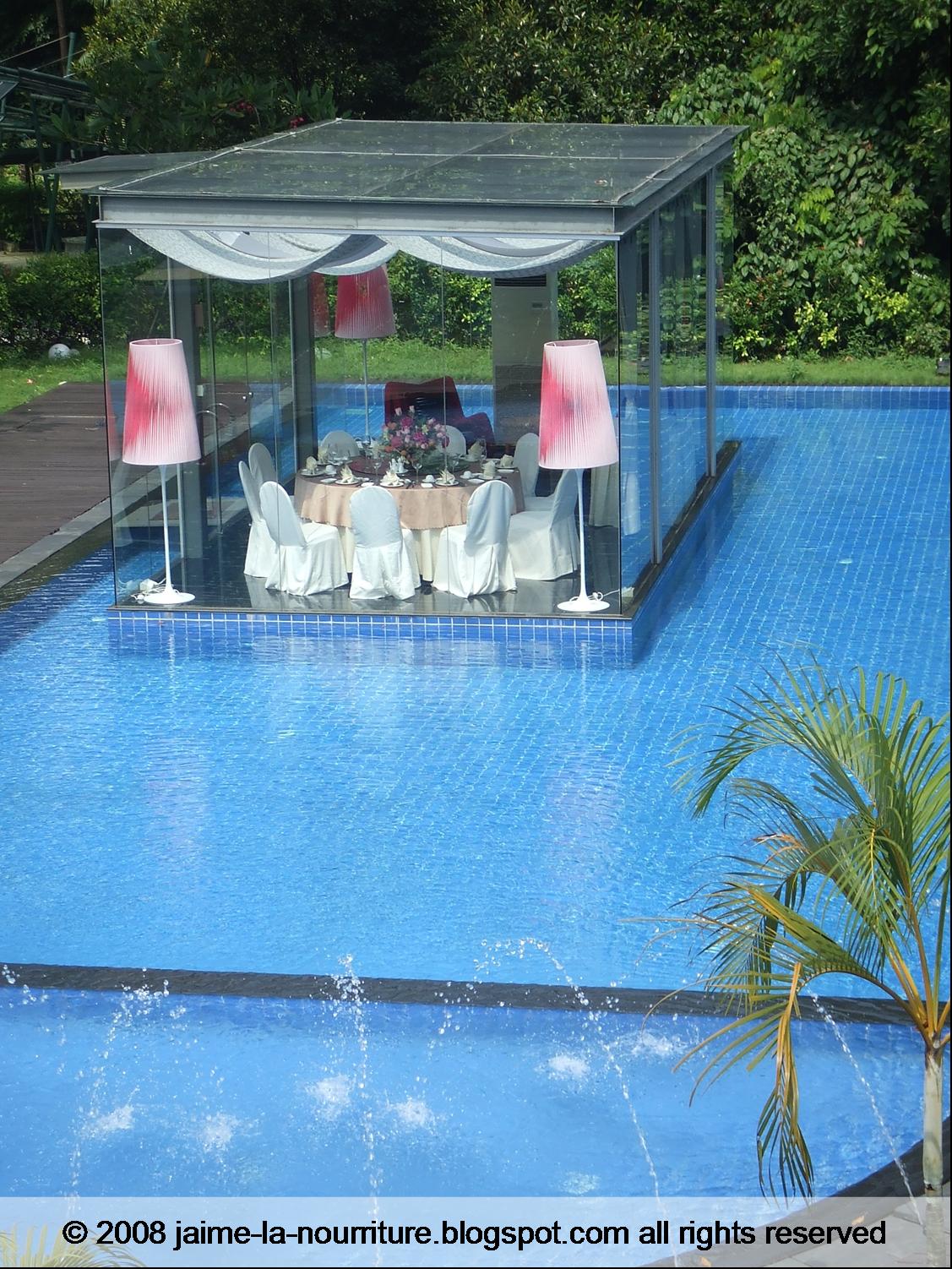 [villa+-+swimming+pool.jpg]