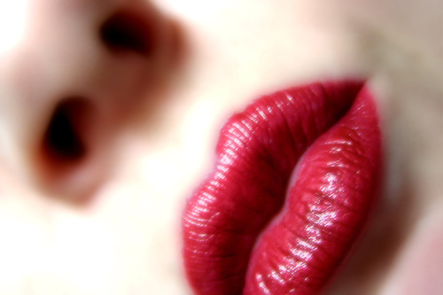 [reddish+pink+lips.jpg]