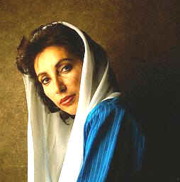 [Benazir_Bhutto_5.jpg]