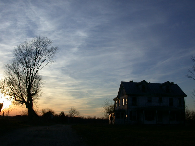 [farm+house+abandoned+CHRISTIAN+MONTONE+29+march+2008.JPG]