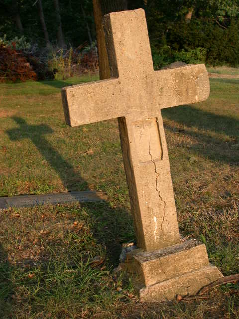 [Matawan-Cemetery-NJ-CHRISTIAN+MONTONE-september+2007+(5).JPG]