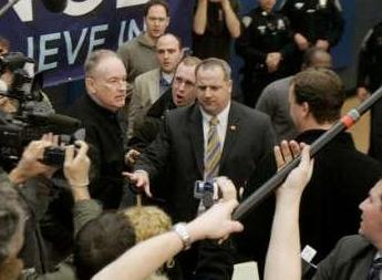 [O'Reilly+Obama+aide+confrontation-+al-Reuters-J+Bourg.jpg]