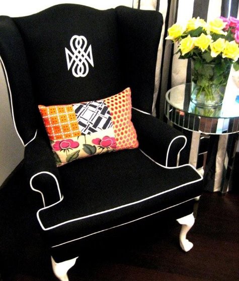 [black+and+spiro+chair.jpg]