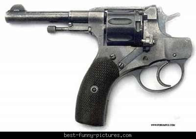 http://bp3.blogger.com/_o7h2KFjR11M/Racoz7Xn6YI/AAAAAAAAAA8/hXT00yQYK8c/s400/best-funny-pictures_safe-gun.jpg