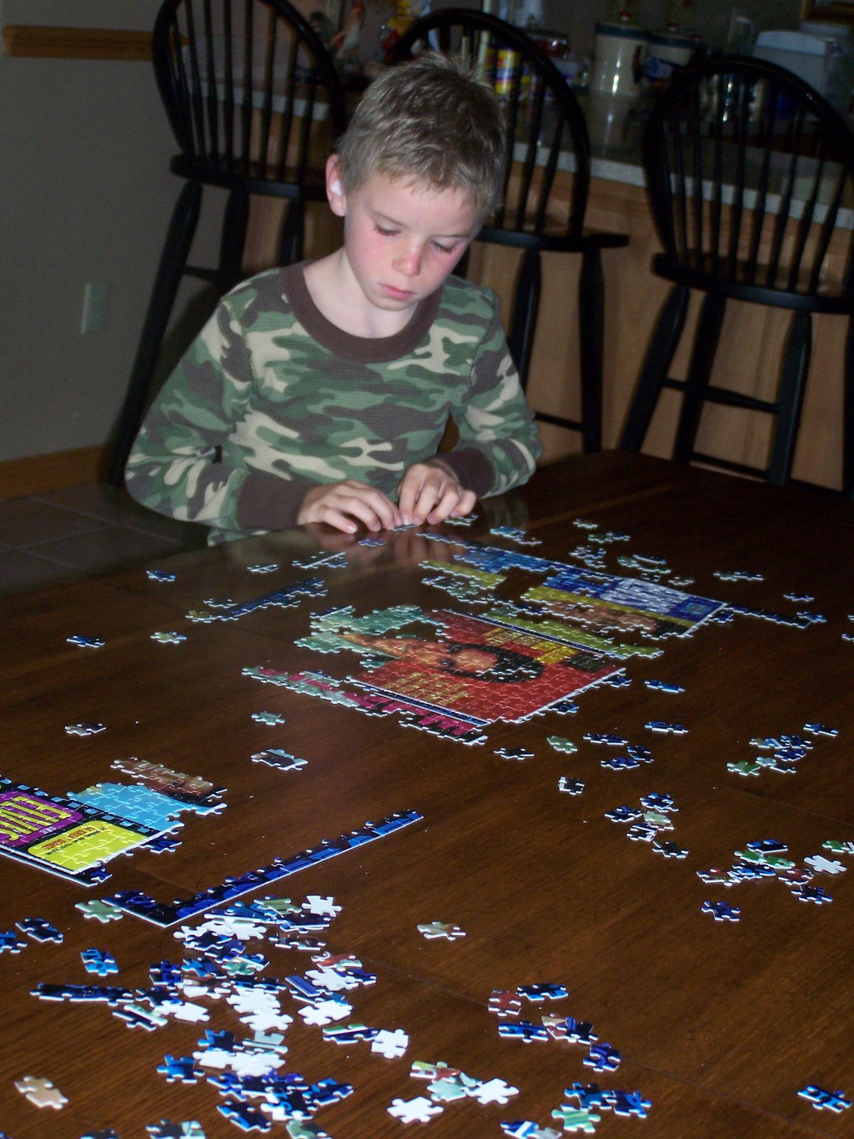 [Christian+and+his+puzzle.jpg]