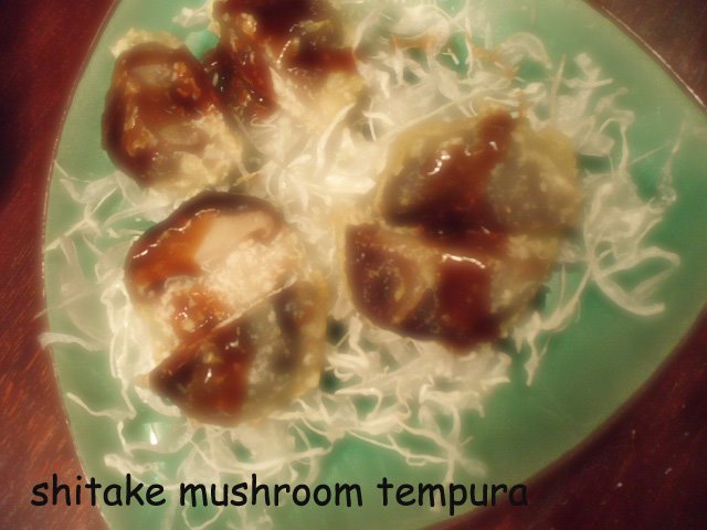 [shitake+mushroom+tempura.jpg]