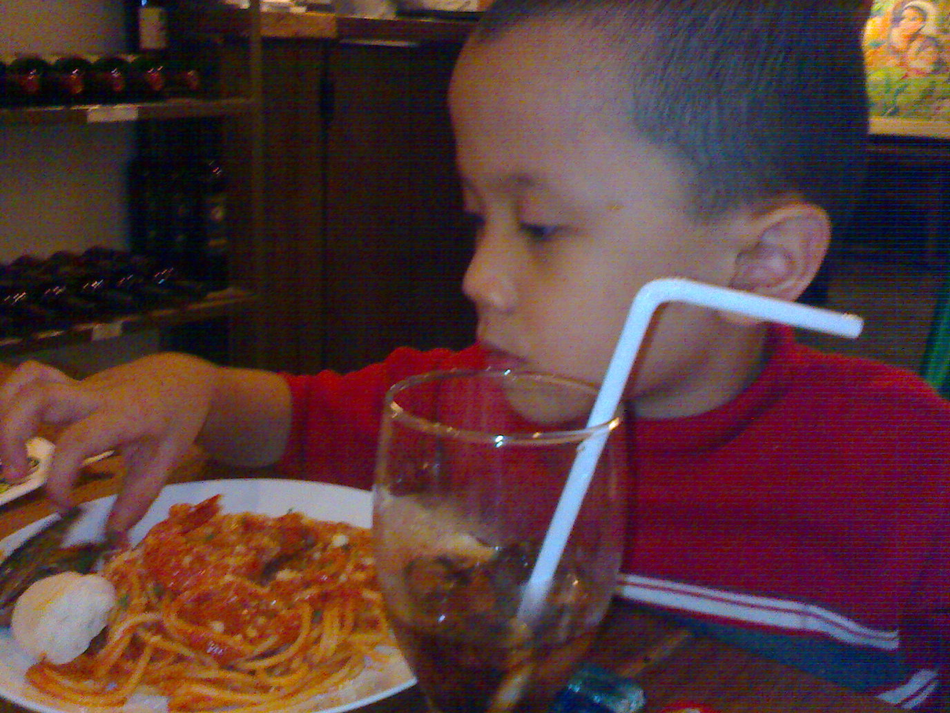 [pio+enjoying+his+food.jpg]