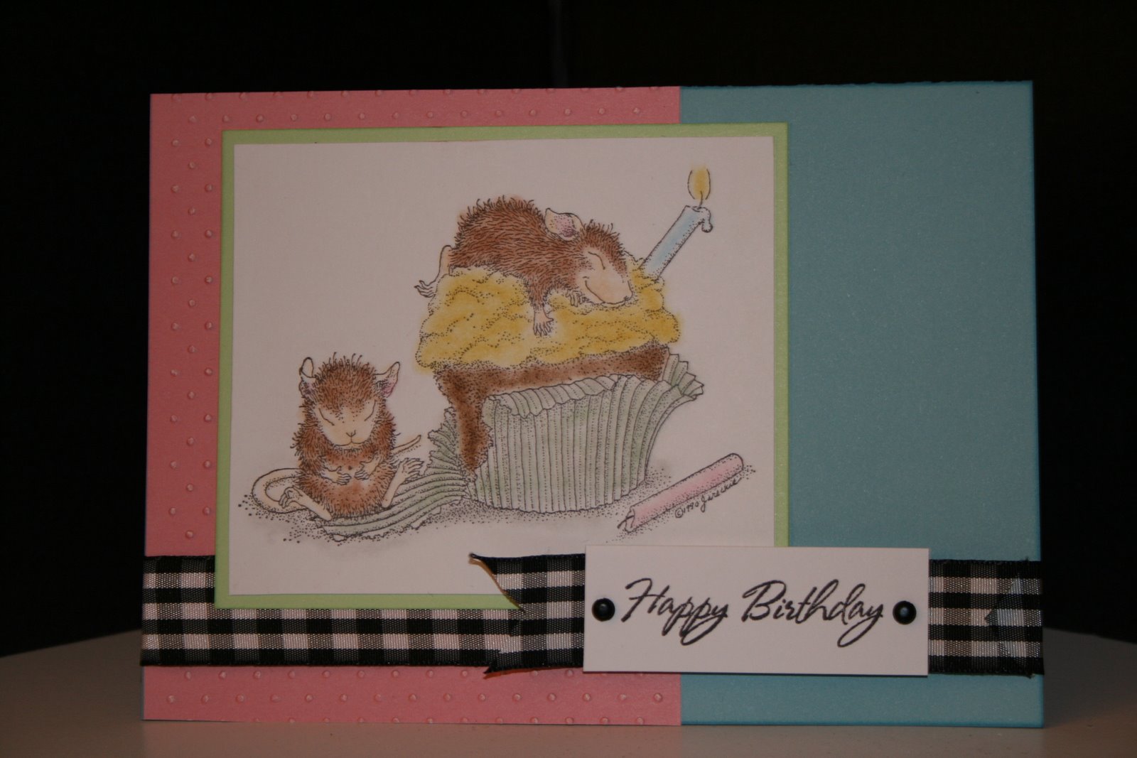[House+mouse+cupcake+card.jpg]