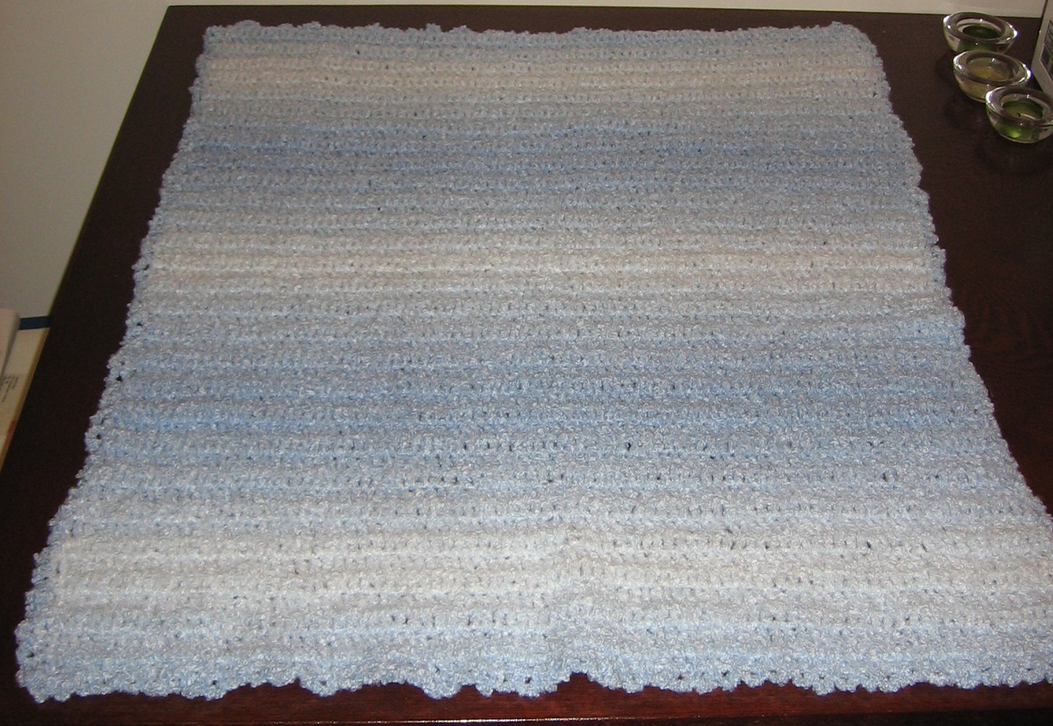 [blue+stripe+blanket.JPG]