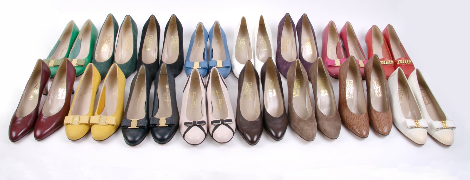 [Lot+506+-+Collection+of+Salvatore+Ferragamo+Shoes.JPG]