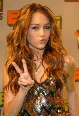 [Miley+Cyrus-1.jpg]