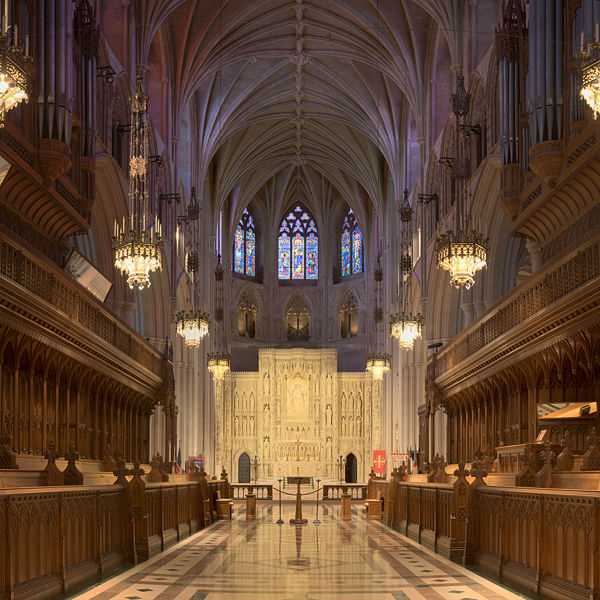 [National_Cathedral_Sanctuary.jpg]