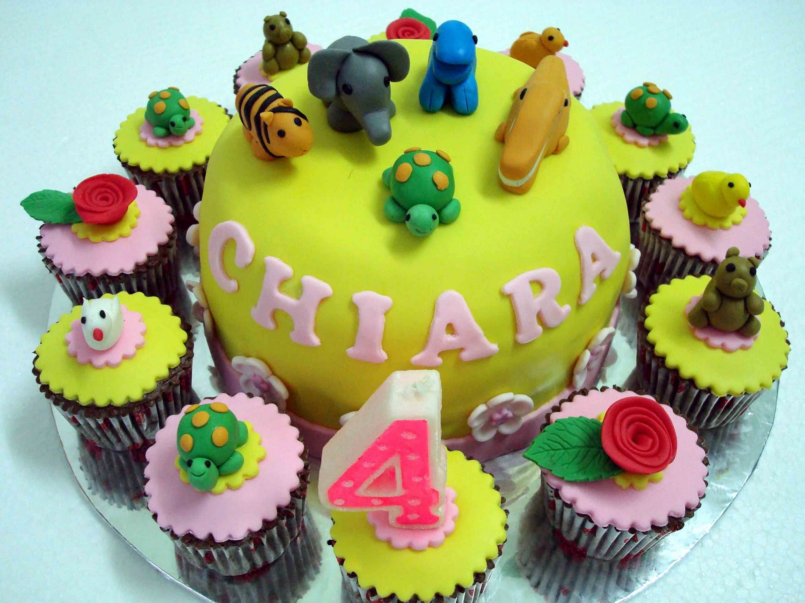 [Chiara+Animal+Cake.jpg]