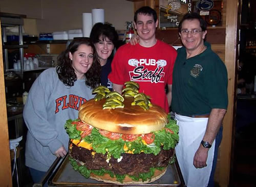 [world-largest-burger-123lb.jpg]