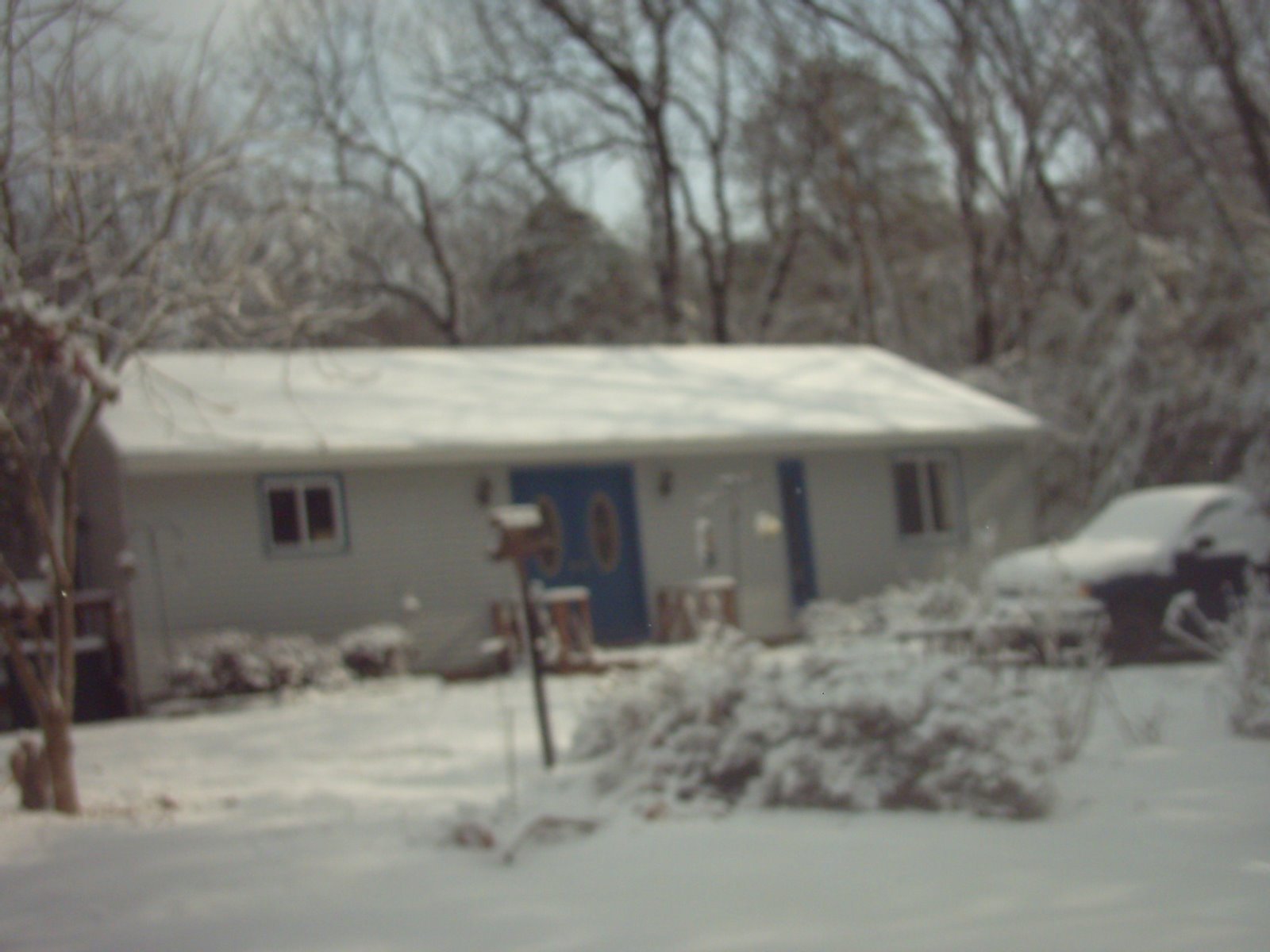 [My+house+in+the+snow.jpg]