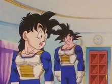 Goku y Gohan con el traje de Saiyan