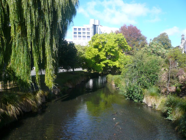 [Christchurch+river.jpg]