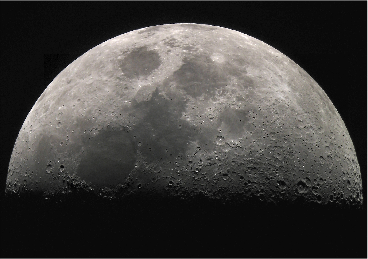 [moon-firstquater-230507.jpg]