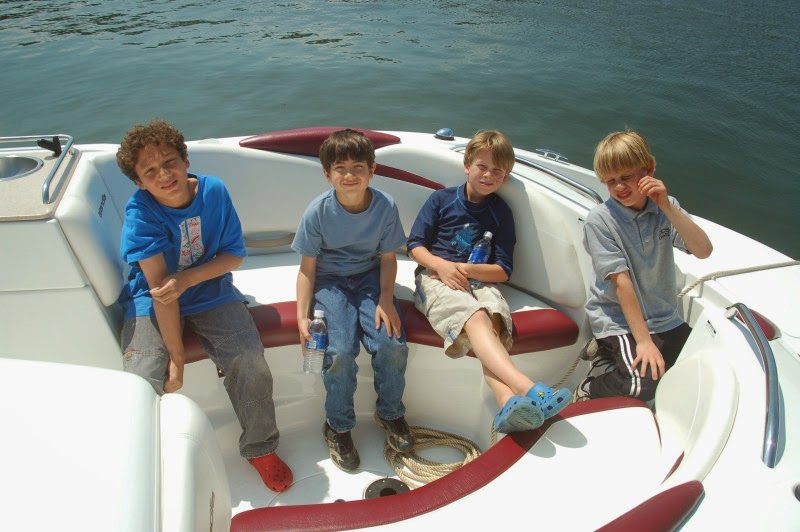[kids+on+boat.jpg]