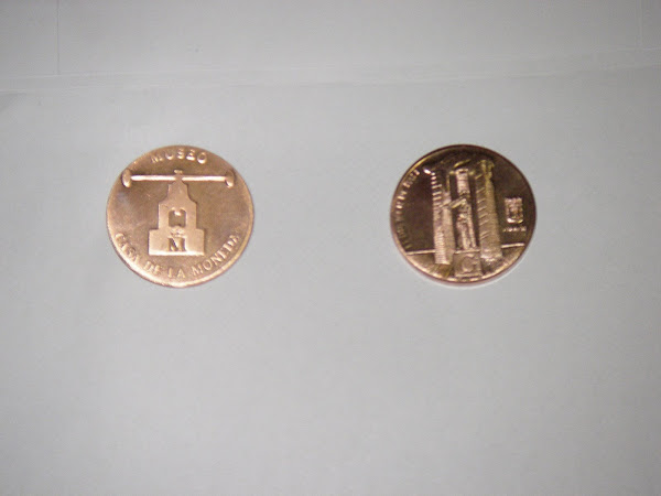 Monedas recien acuñadas Para el concurso de pintura rápida de la PLAZA DE DALÍ