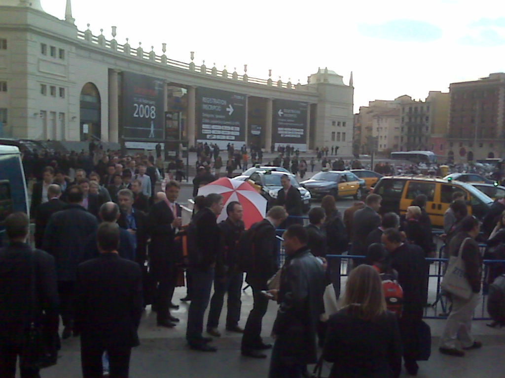 [mobile+world+congress+delegates+waiting+for+cabs+to+their+hotels+at+the+end+of+the+first+day+of+the+conference.jpg]